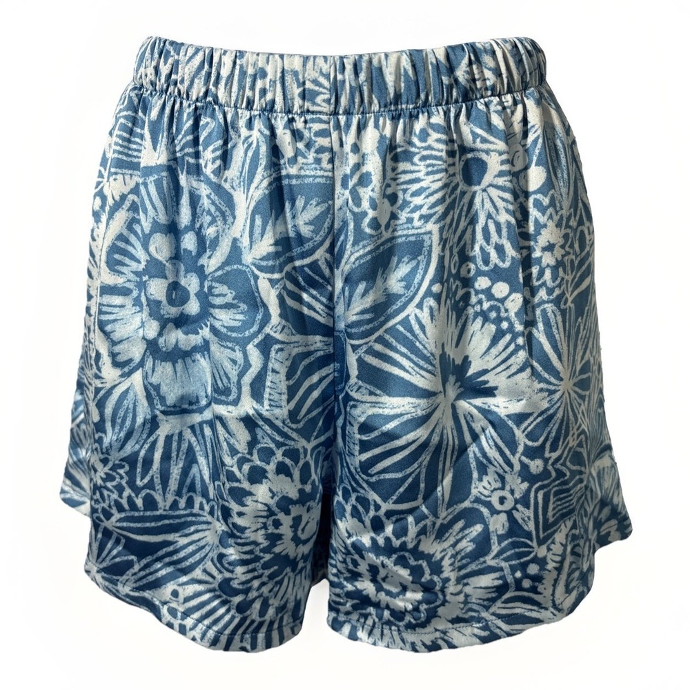 Van‎ Winkle Co Women L Satin Sleep Shorts Batik Blue White Floral Elastic Waist